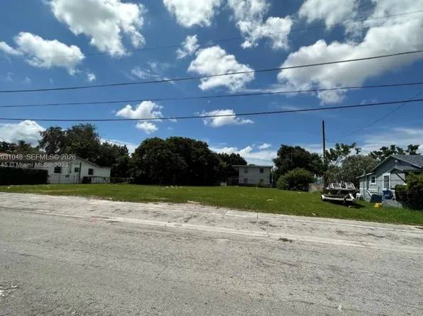 1624 NW 60th St, Miami, FL 33142