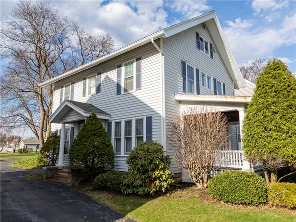 263 E Genesee St, Auburn, NY 13021