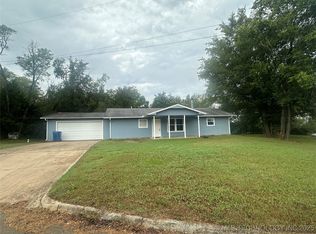 400 Cherokee Ave, Hartshorne, OK 74547