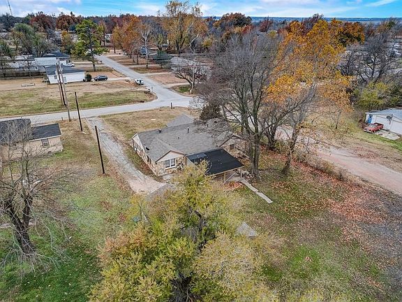 4th image of 209 W Etowah Rd