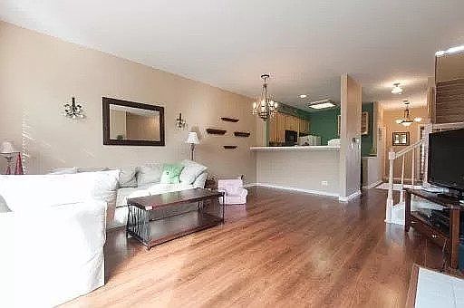 2nd image of 3057 Kentshire Cir