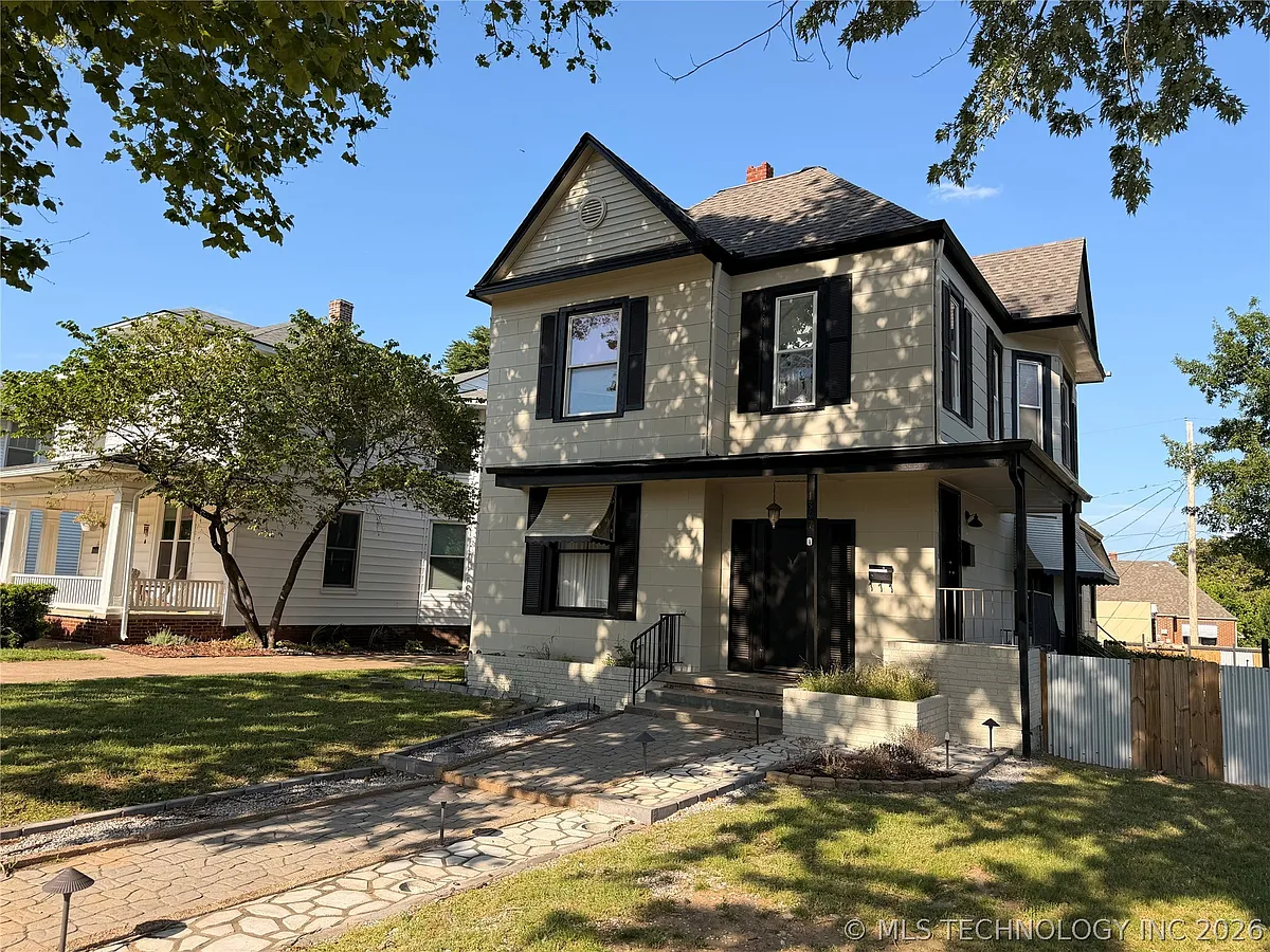 Building Photo - 1347 S Florence Ave