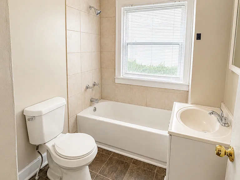 3604 E 12th St #3604 — Photo 3
