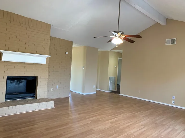 722 Stephanie Dr — Photo 16