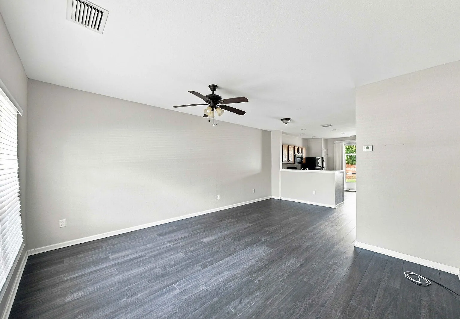2 bed, 2.5 bath, $1,650 — Photo 2