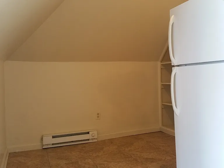 345 Mercer St — Photo 7
