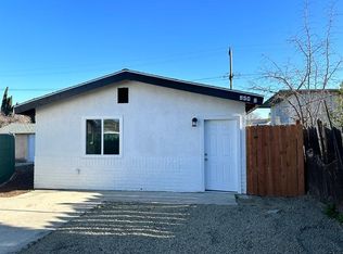 950 Beverly Rd #B, Corona, CA 92879