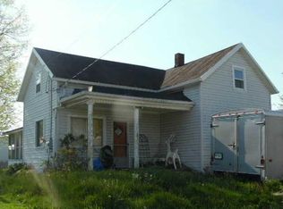 105 Hickory St, Botkins, OH 45306