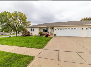 1320 4th Ave SE, Le Mars, IA 51031