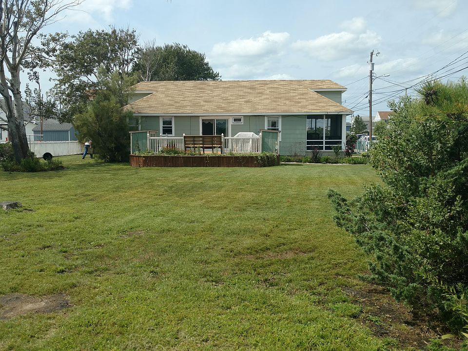 Left property line to house 