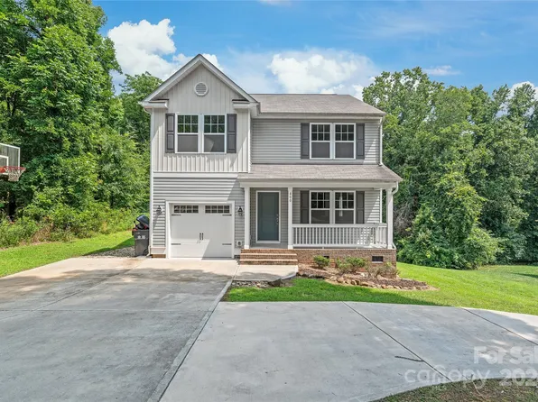 400 Beverly Cir, Charlotte, NC 28270