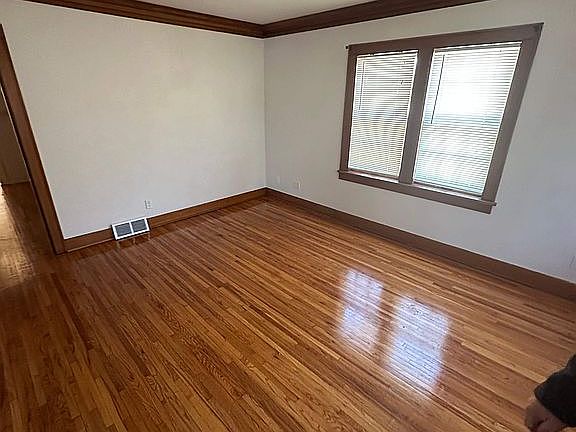 3rd image of 321 E State St APT 4