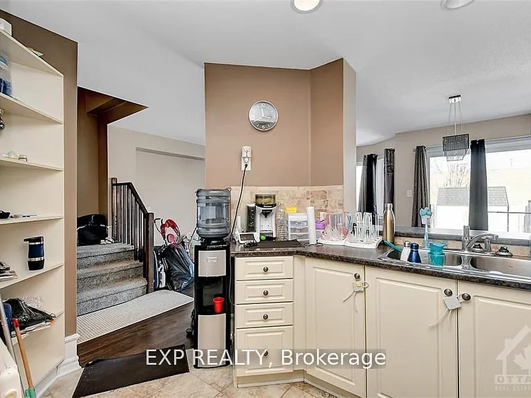 535 Salzburg Dr — Photo 13