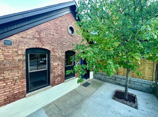 2009 W 17th St #1F, Chicago, IL 60608