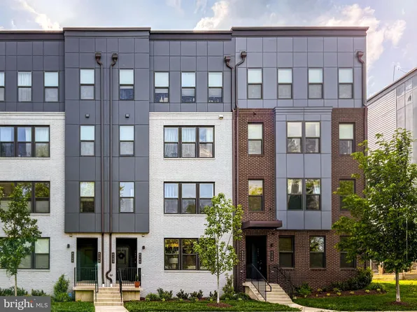 4140 Legato Rd Unit 47, Fairfax, VA 22033