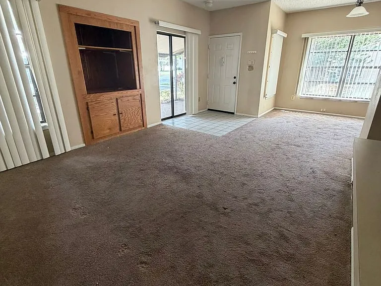 47 Emerald Bay Dr — Photo 6