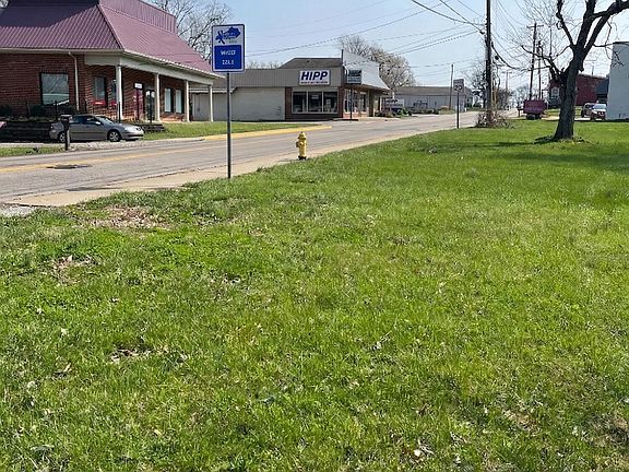 3rd image of 1909 Petersburg Rd