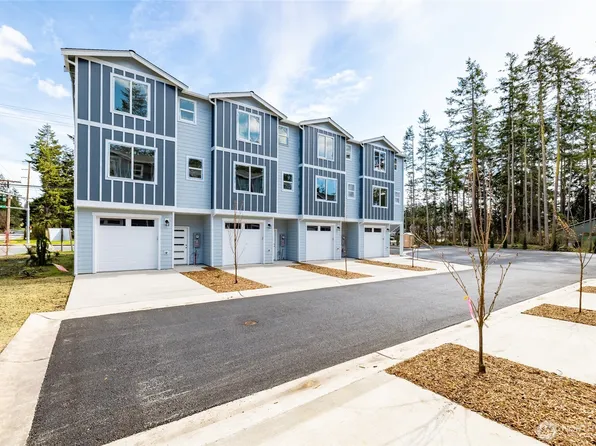 945 NW Heller Street #A2, Oak Harbor, WA 98277