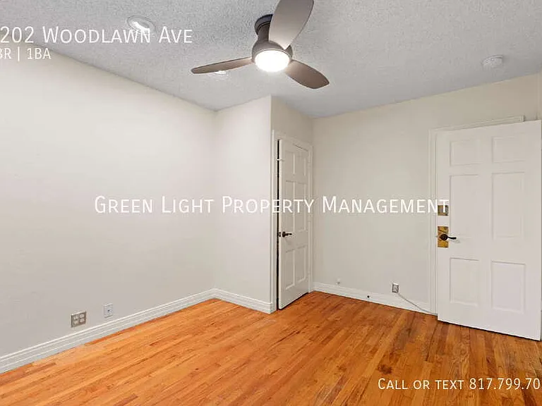 1202 Woodlawn Ave — Photo 19
