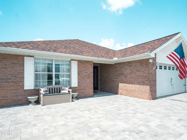 2411 Oak Tree Ct, Panama City, FL 32404