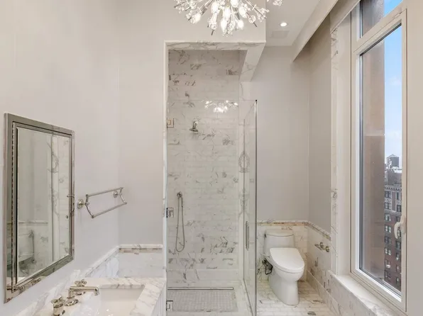 1110 Park Avenue image 19 of 25