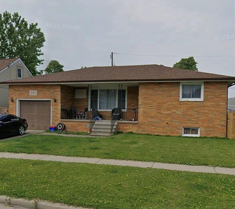 1st image of 1243 Westcott Rd