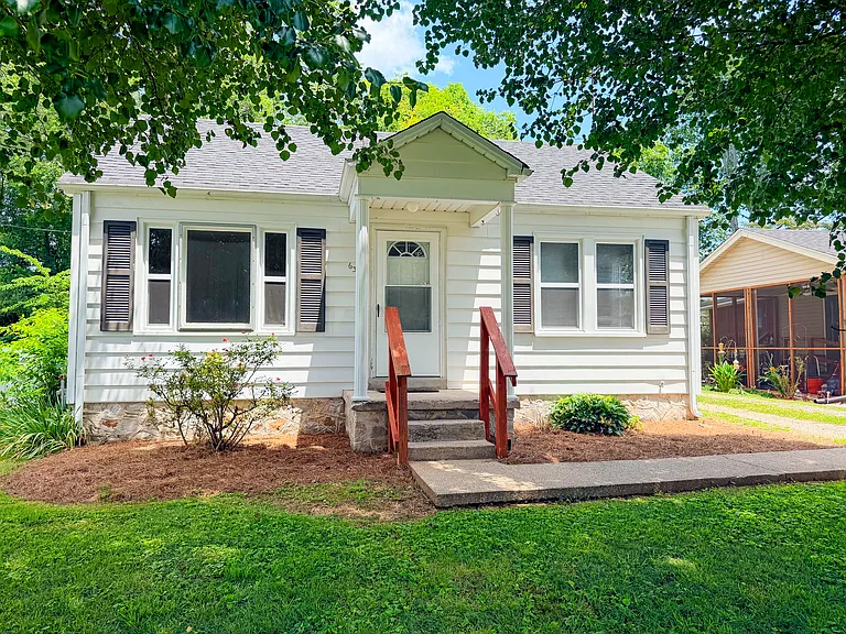 634 McElwain Ct — Photo 1