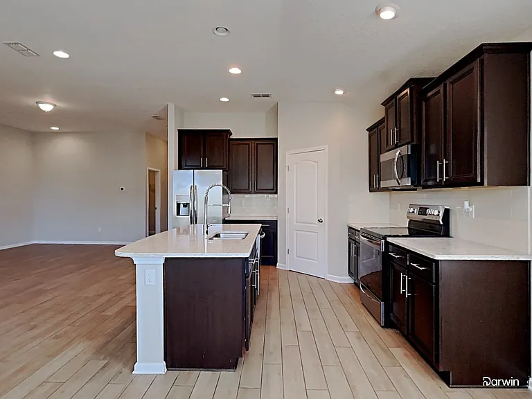 15662 Chir Pine Dr — Photo 5