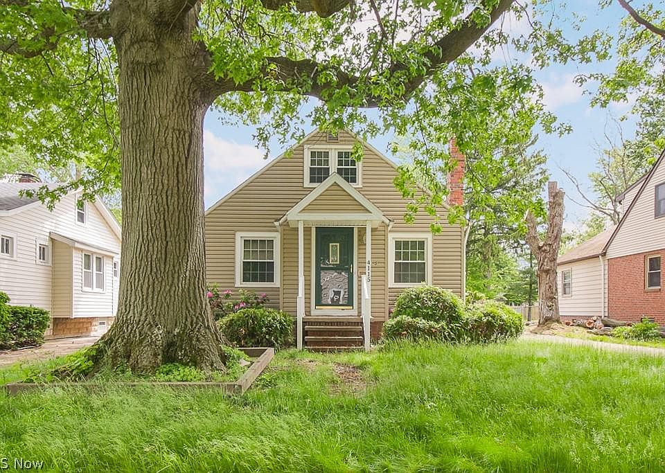 1st image of 4115 W 226th St