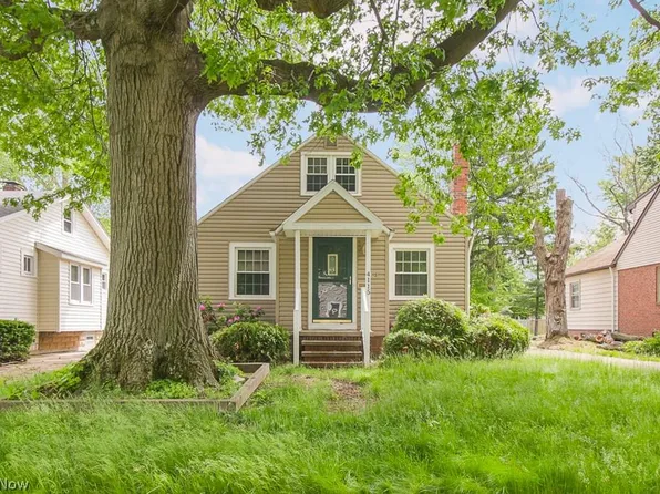 4115 W 226th St, Fairview Park, OH 44126