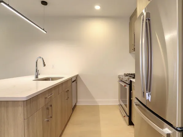 303 Madison Street image 6 of 18