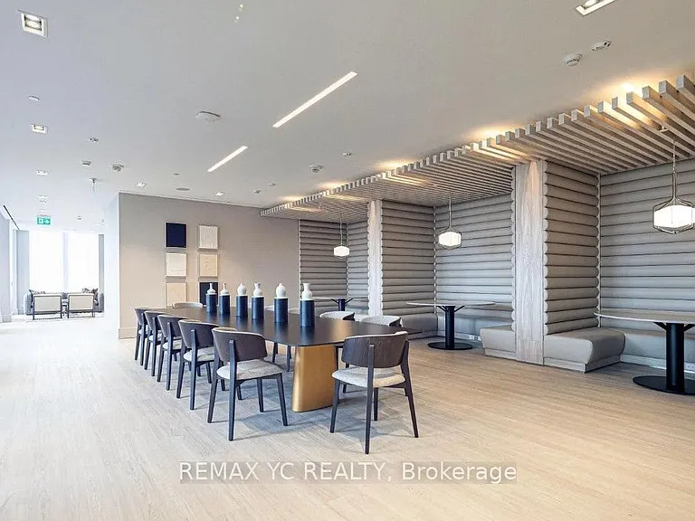 2020 Bathurst St #721 — Photo 18