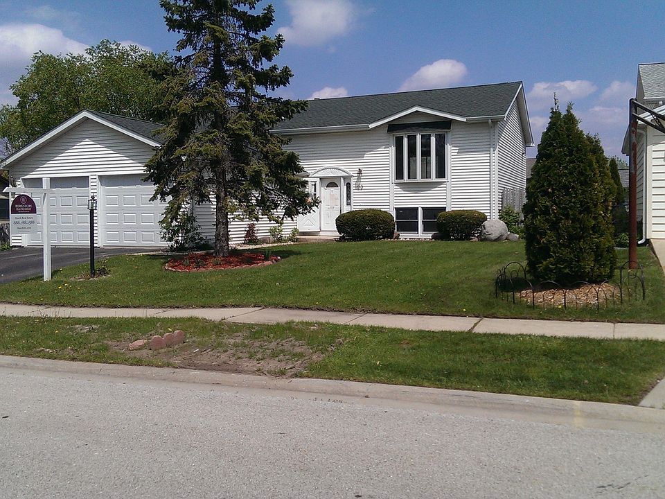 1st image of 29 Evergreen Dr