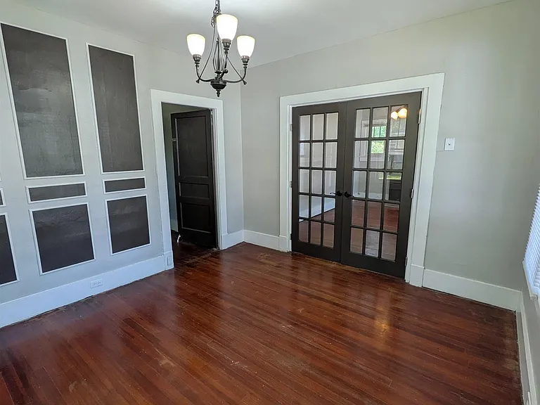 2404 Whitesburg Dr S — Photo 23