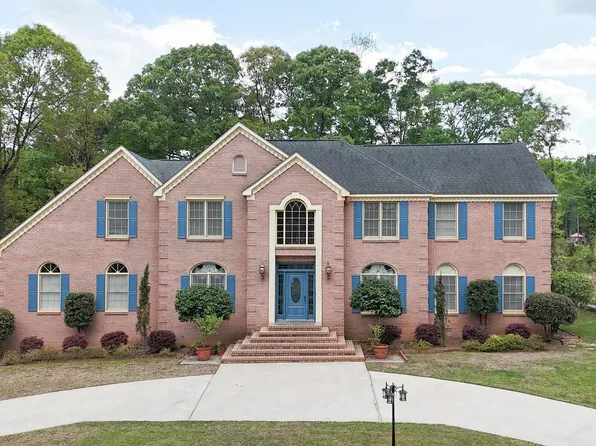 98 Beverly Dr, Bonaire, GA 31005