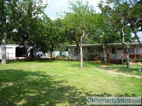 3rd image of 2962 N Lakeview Dr