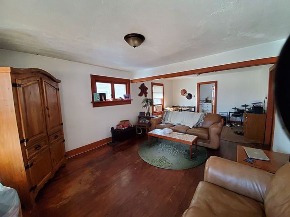 3rd image of 219 N Sherwood St