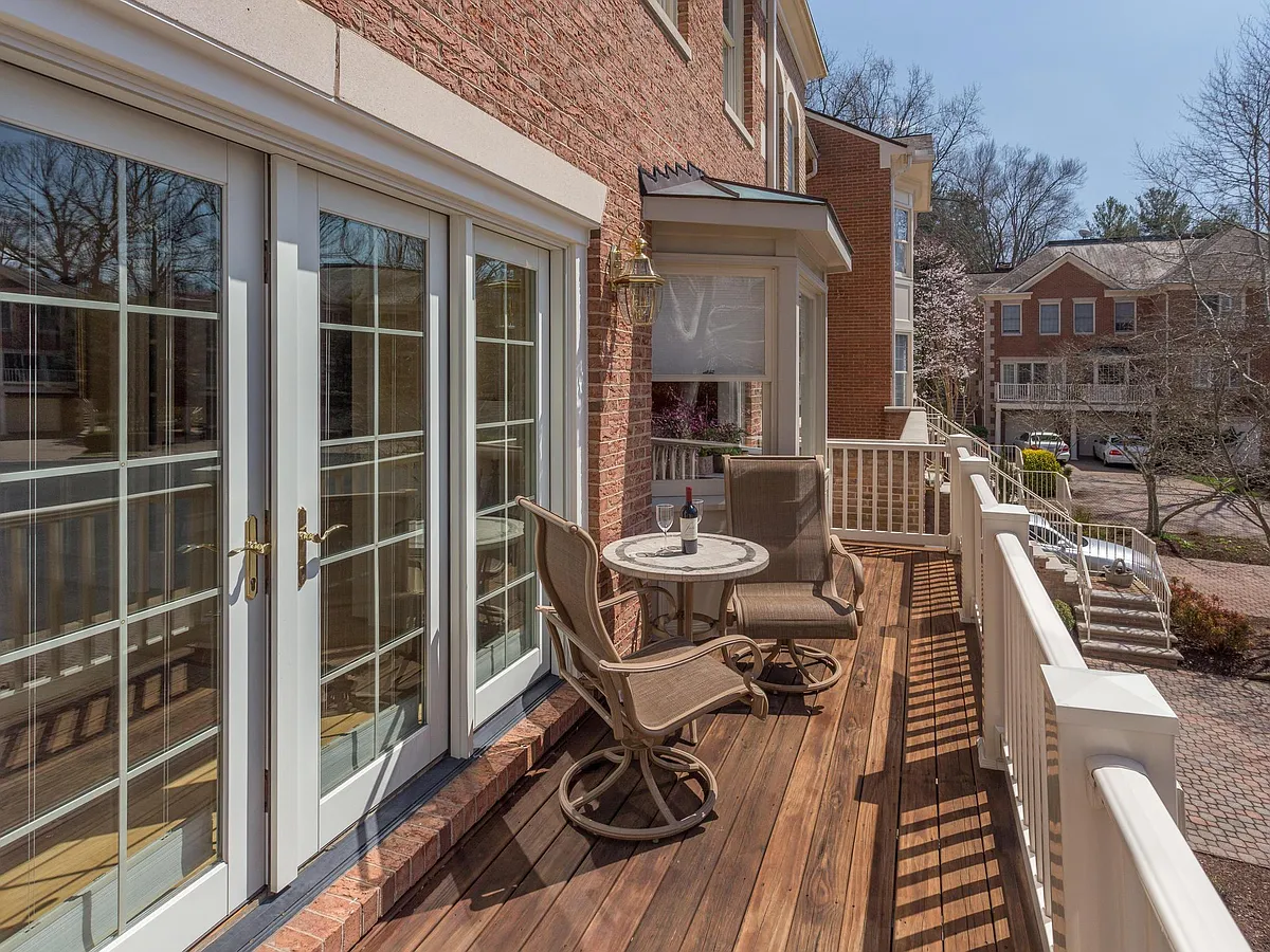 Great Room Balcony - 111 Gresham Pl