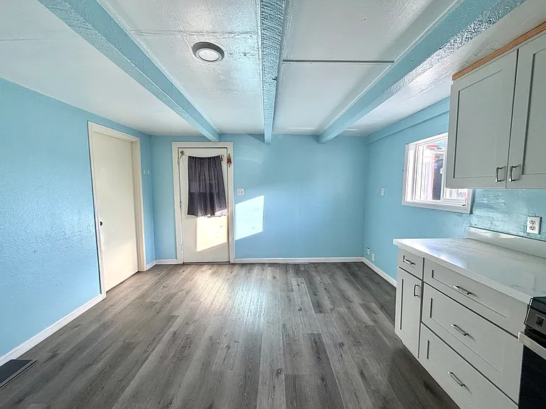 6544 Fairview Rd — Photo 7