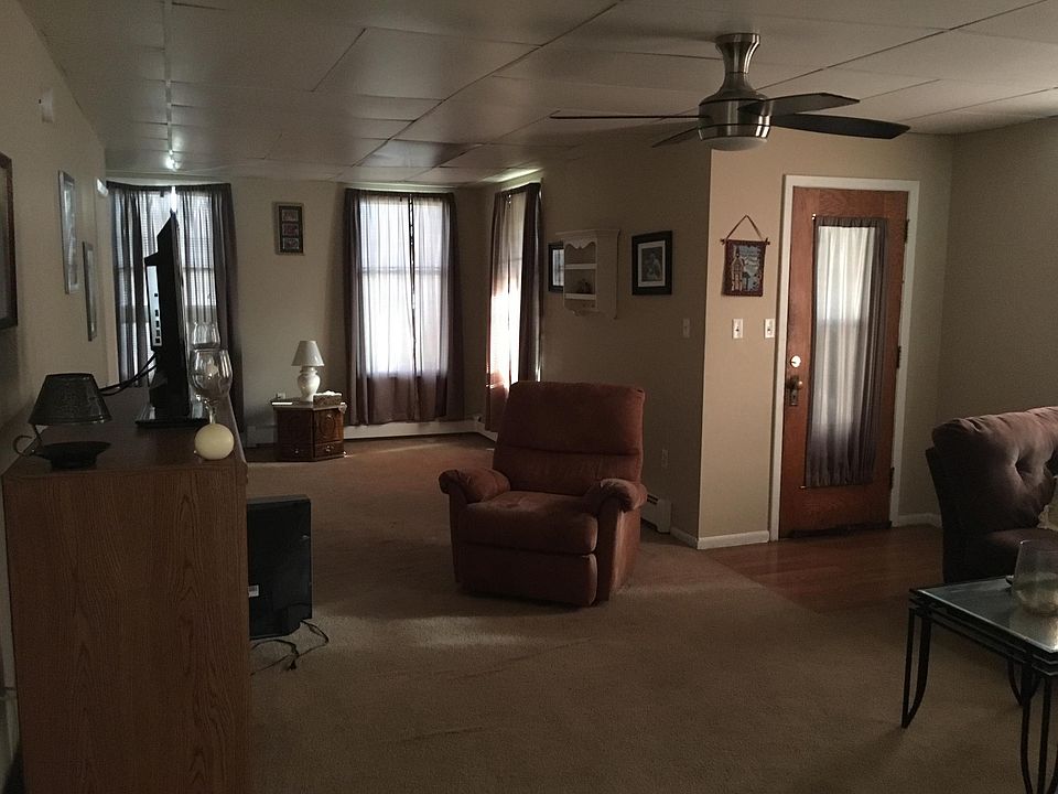 1st image of 618 Elizabeth St Floor 1