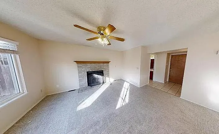 7836 Scarborough Dr — Photo 14