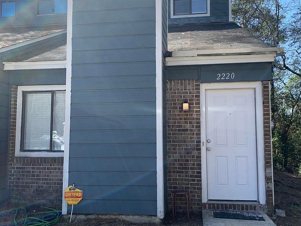 1st image of 2220 Sandpiper St