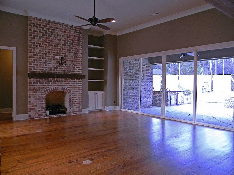 2nd image of 417 Glendale Pl