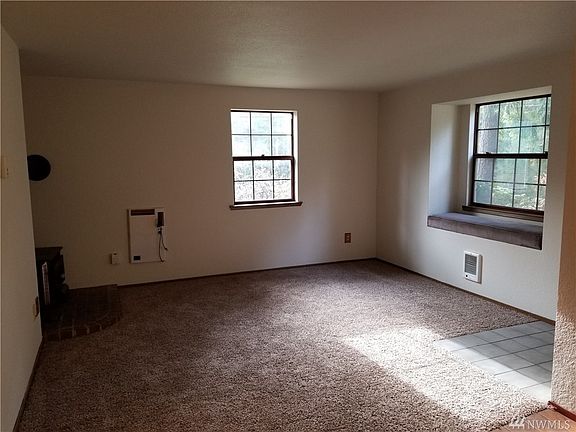 5th image of 1280 E Saint Andrews Dr N
