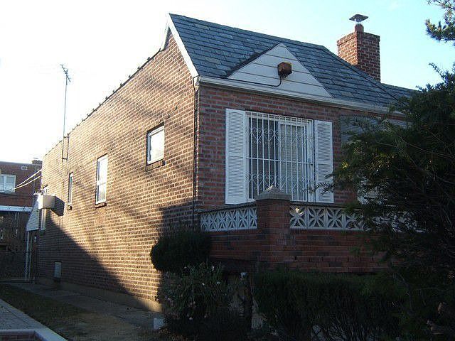 2nd image of 5818 81st St