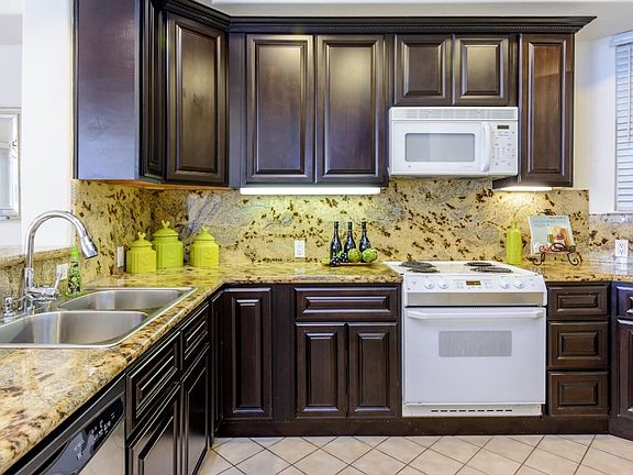 4th image of 880 Meridian Bay Ln Unit 222