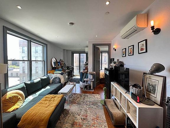 2nd image of 264 Sullivan Pl APT 4C