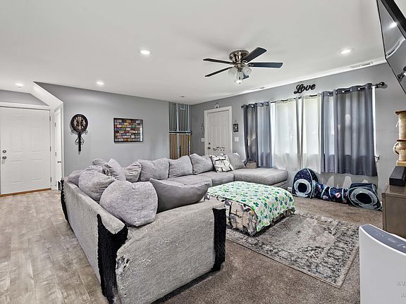 5th image of 3109 Park Dr