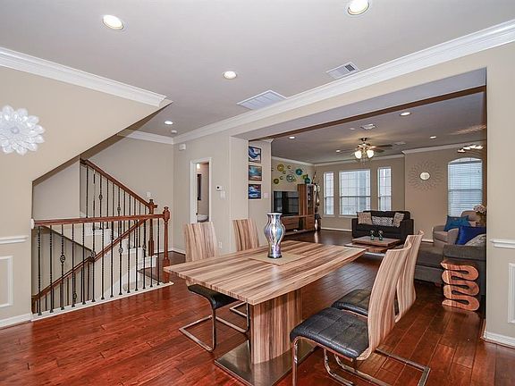 4th image of 4018 Childress St #C