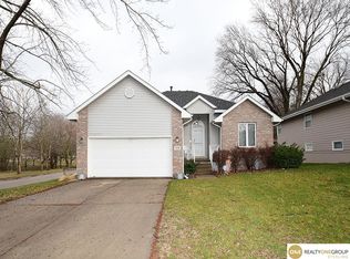 9548 Sprague St, Omaha, NE 68134